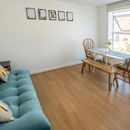 Pass The Keys Modern Stylish Apartment With Parking ボーンマス エクステリア 写真
